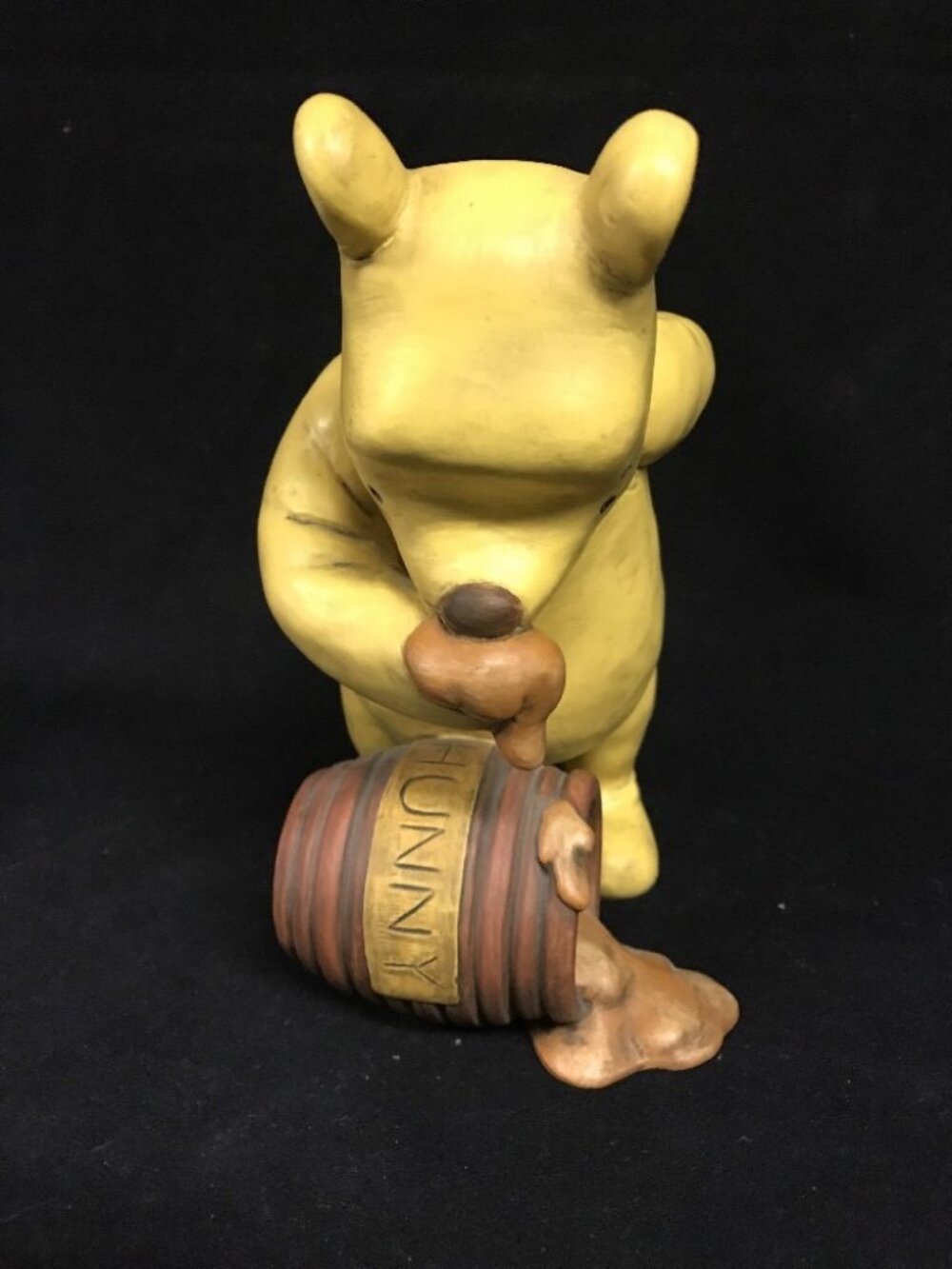 Disney Charpente Winnie The Pooh Eating His Honey Pot Heavy Resin Figurine U3